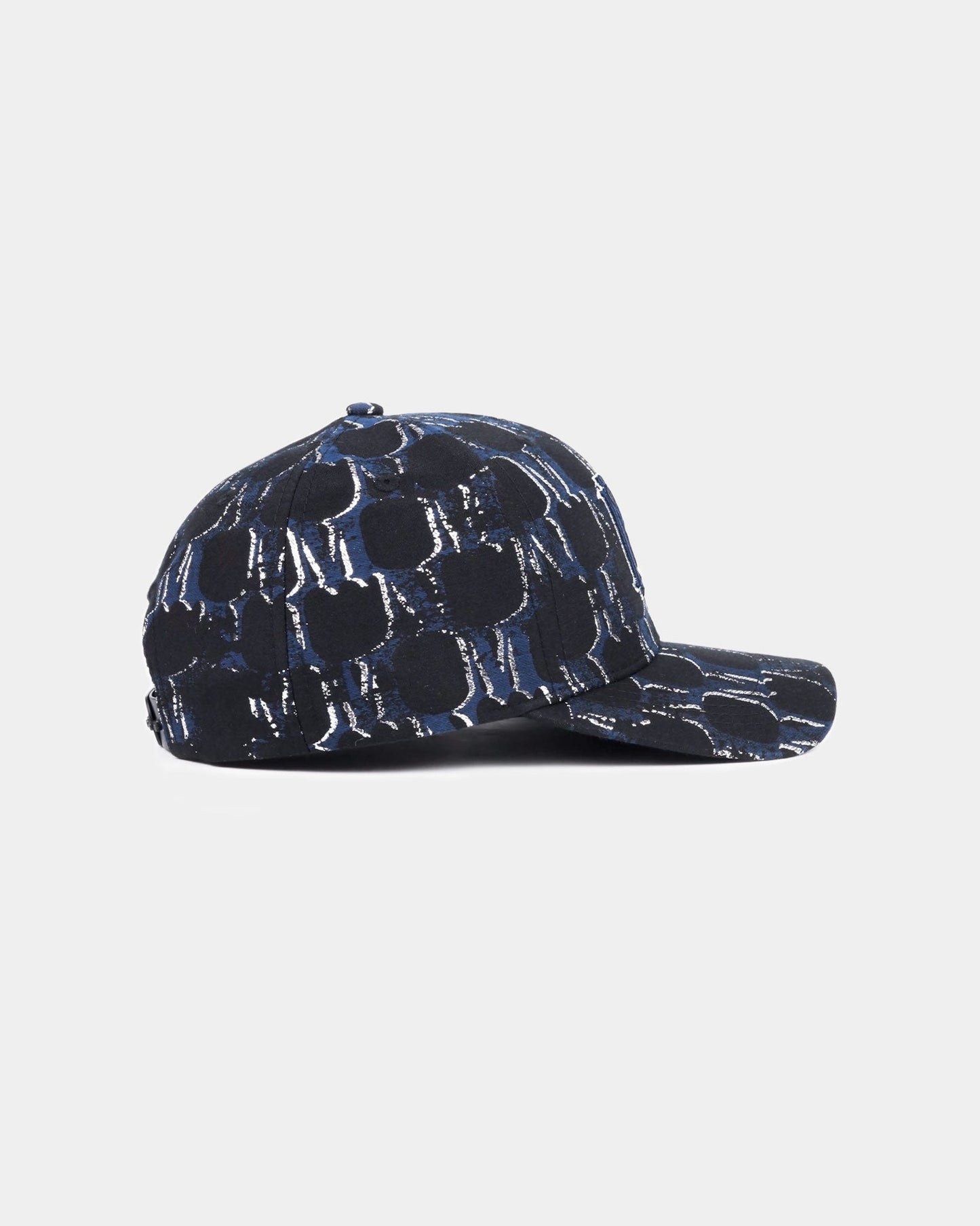 Jacquard monogram blazon hat