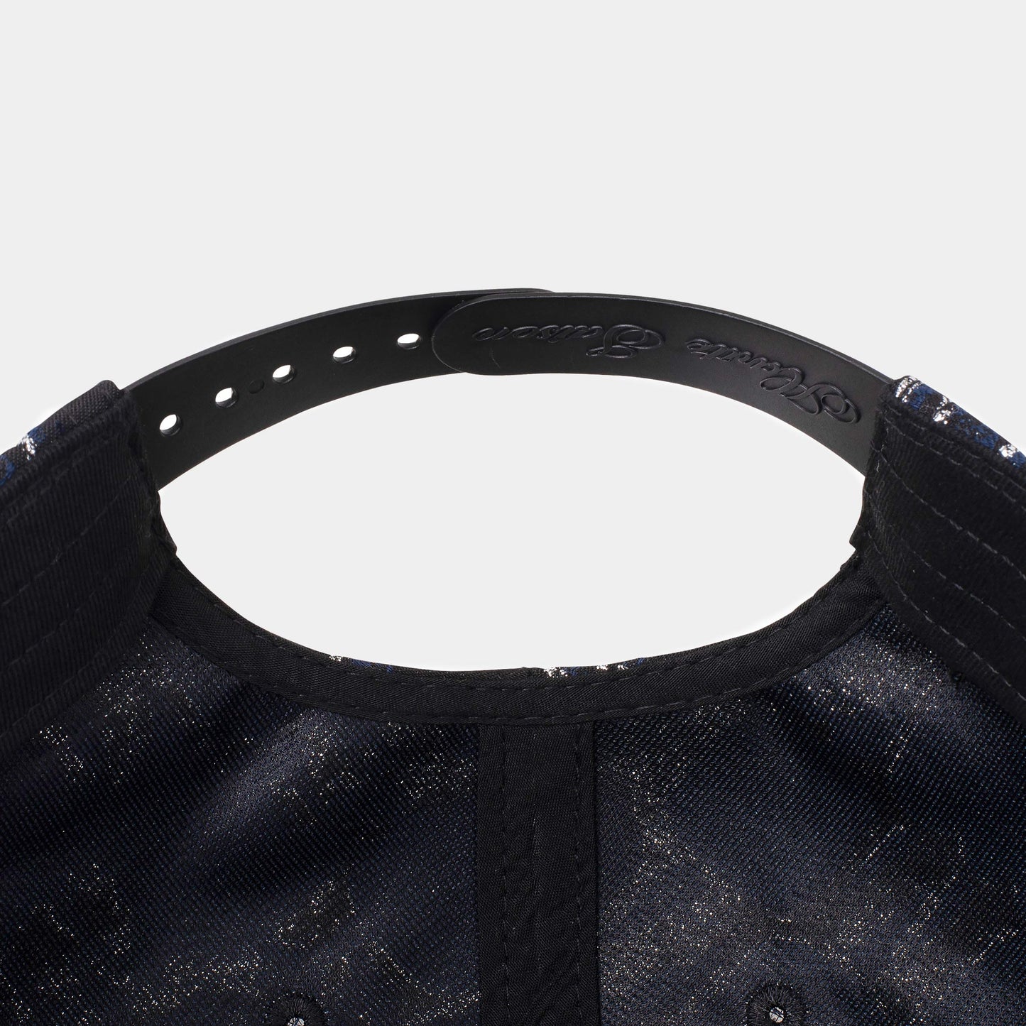 Jacquard monogram blazon hat